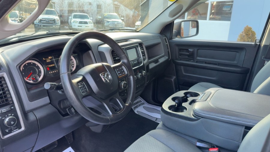 2017 RAM 1500 Express 4x4 Quad Cab 6''4