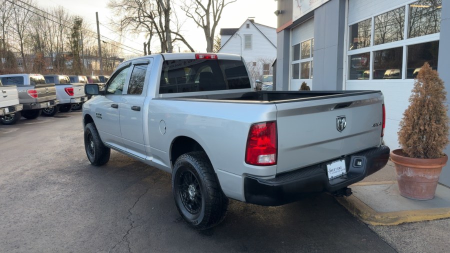 2017 RAM 1500 Express 4x4 Quad Cab 6''4