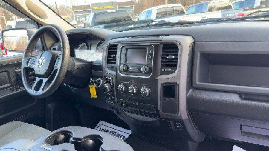 2017 RAM 1500 Express 4x4 Quad Cab 6''4