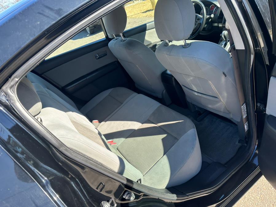 2012 Nissan Sentra 2.0 photo