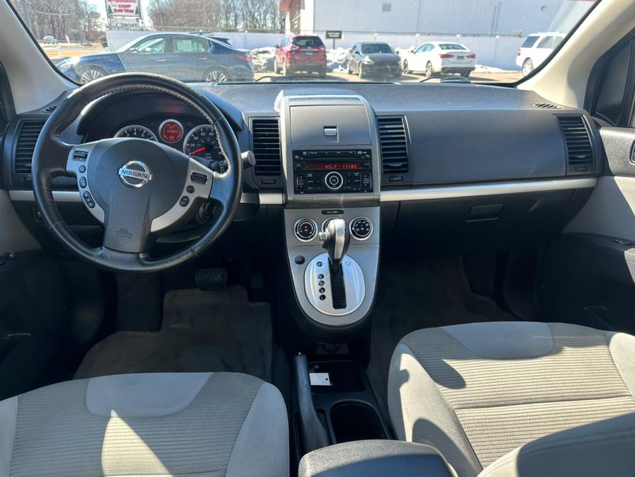2012 Nissan Sentra 2.0 photo