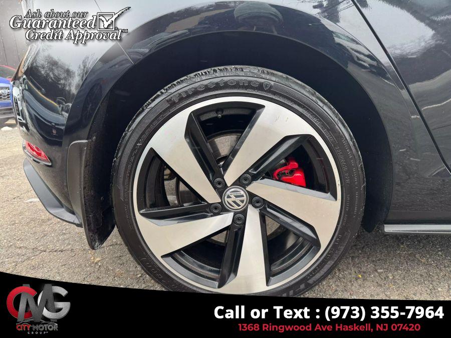 2020 Volkswagen Golf Gti SE Hatchback Sedan 4D photo