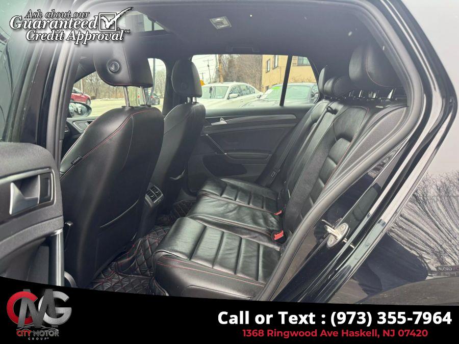 2020 Volkswagen Golf Gti SE Hatchback Sedan 4D photo