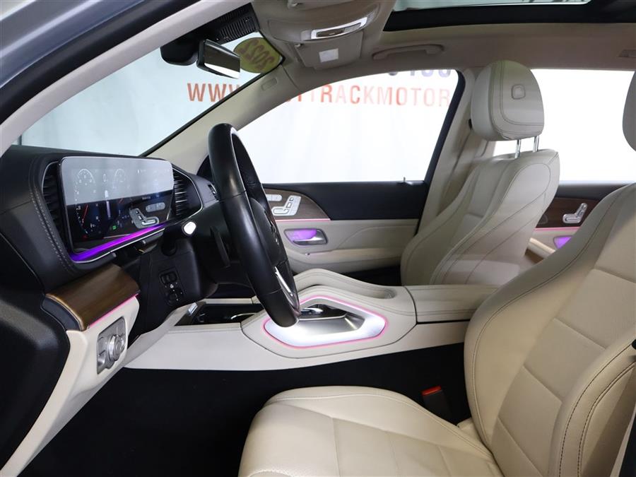 2022 Mercedes-Benz GLS 450 4MATIC photo