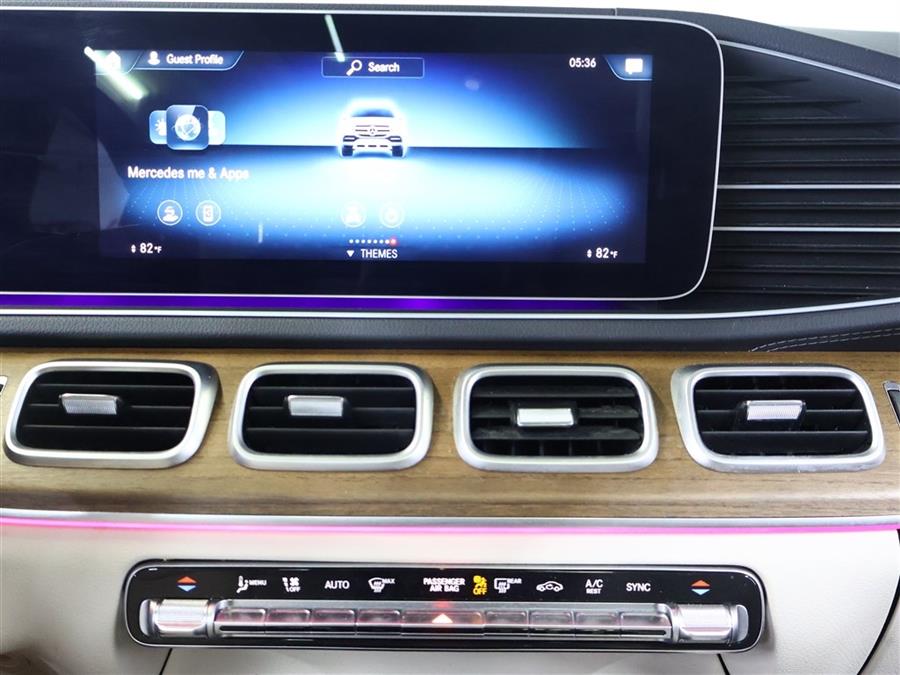 2022 Mercedes-Benz GLS 450 4MATIC photo