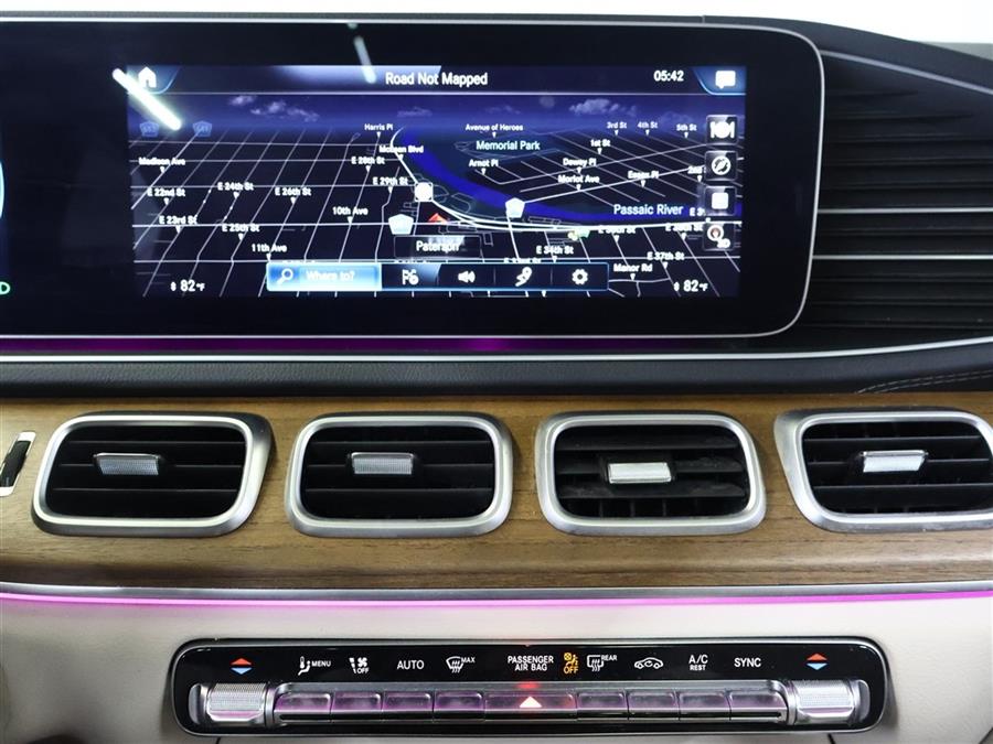 2022 Mercedes-Benz GLS 450 4MATIC photo