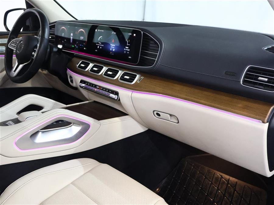 2022 Mercedes-Benz GLS 450 4MATIC photo