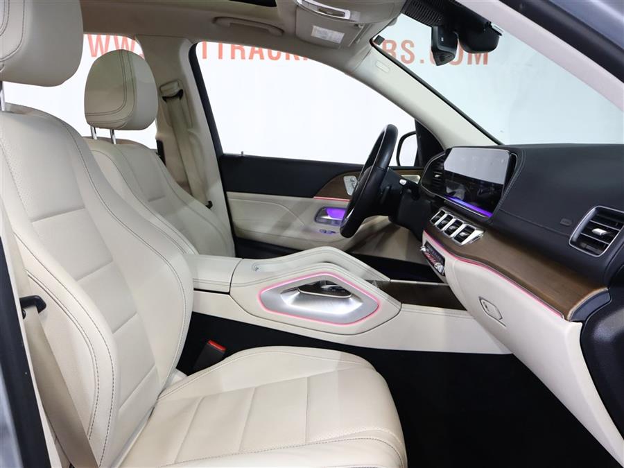 2022 Mercedes-Benz GLS 450 4MATIC photo