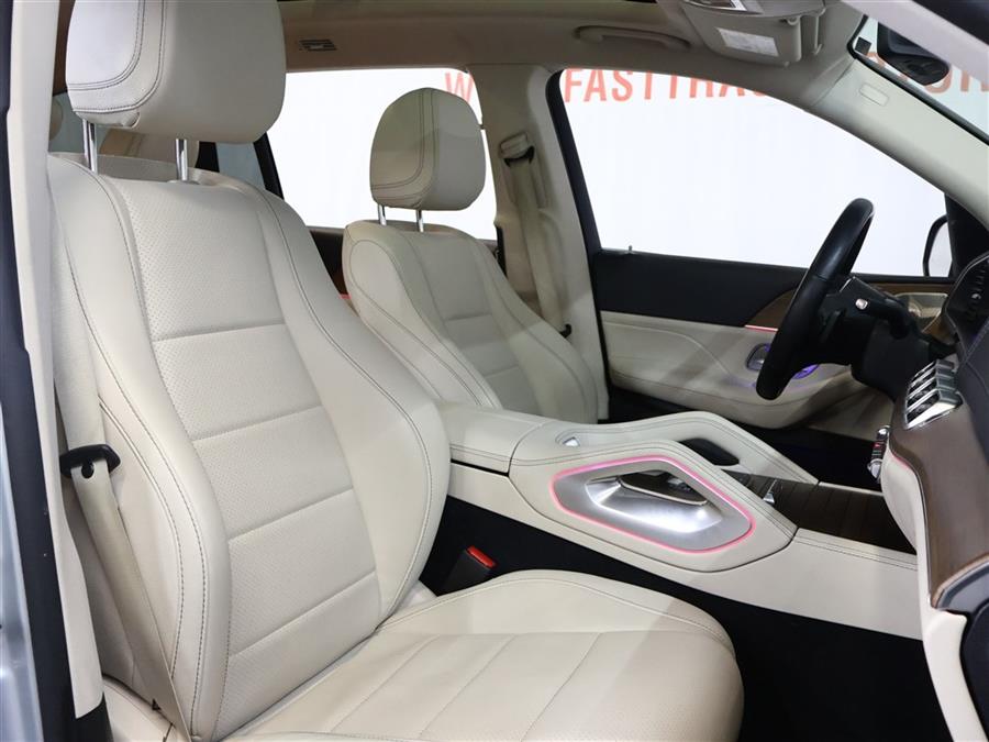 2022 Mercedes-Benz GLS 450 4MATIC photo