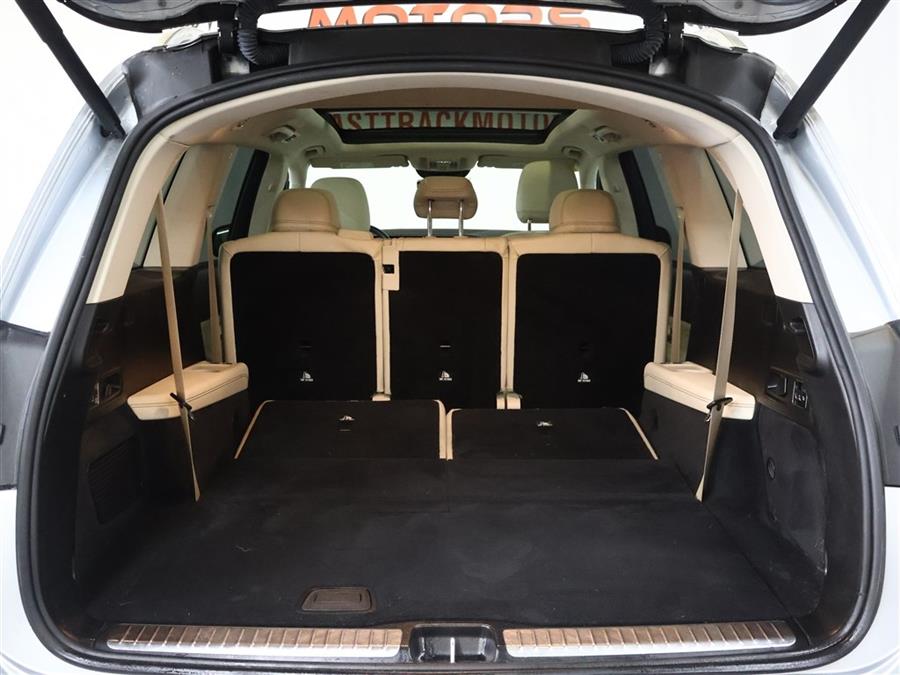 2022 Mercedes-Benz GLS 450 4MATIC photo