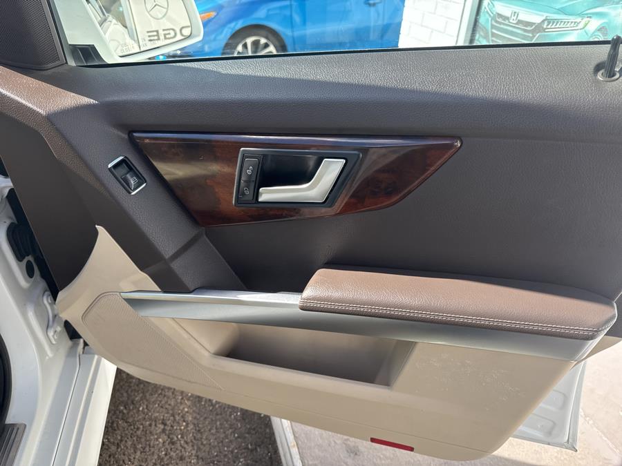 2014 Mercedes-Benz GLK-Class GLK350 4MATIC photo