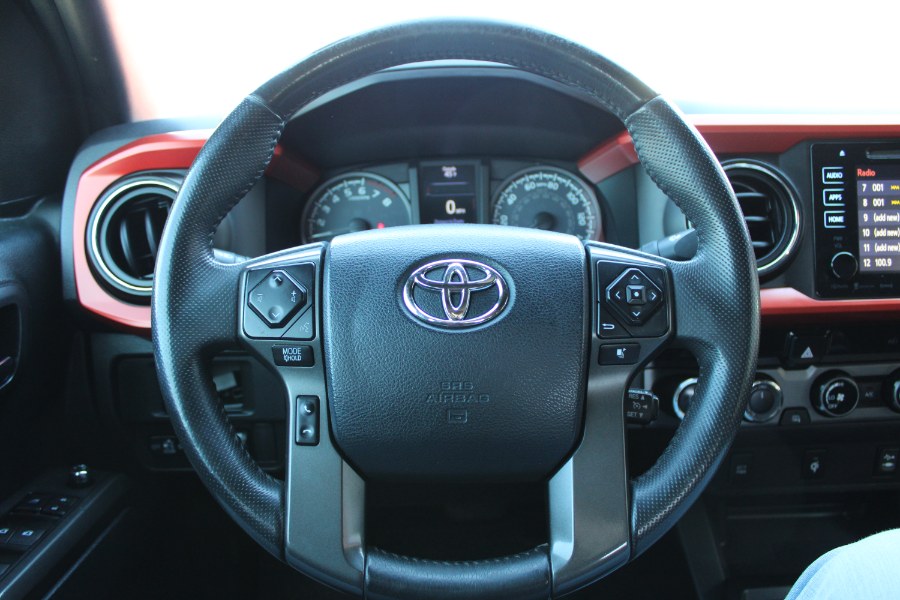 2017 Toyota Tacoma TRD Off Road Double Cab 5'' Be photo