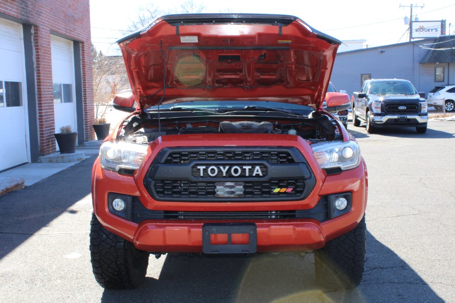 2017 Toyota Tacoma TRD Off Road Double Cab 5'' Be photo