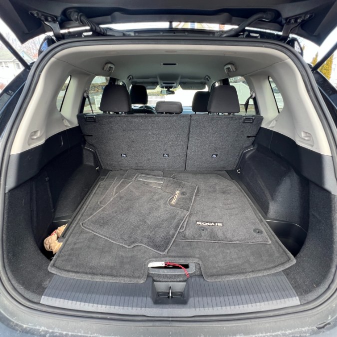 2023 Nissan Rogue AWD S *Ltd Avail* photo