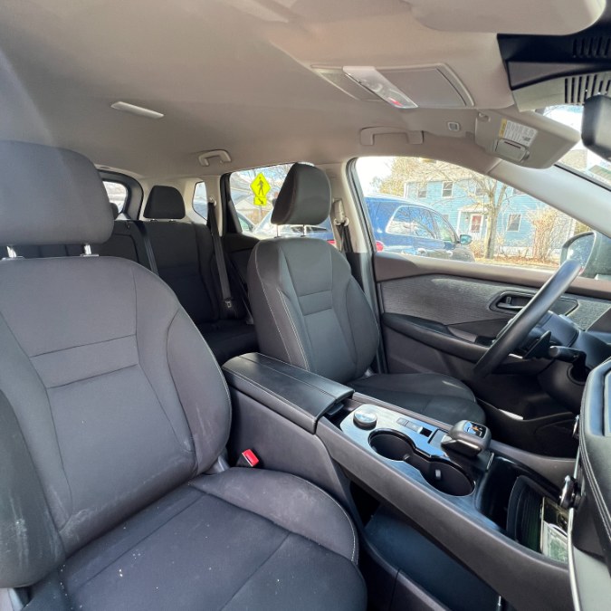 2023 Nissan Rogue AWD S *Ltd Avail* photo