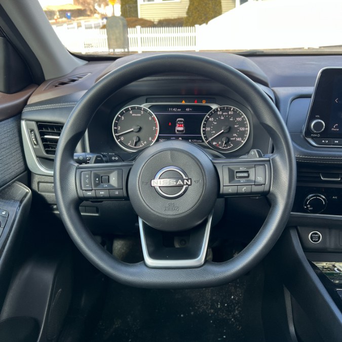2023 Nissan Rogue AWD S *Ltd Avail* photo
