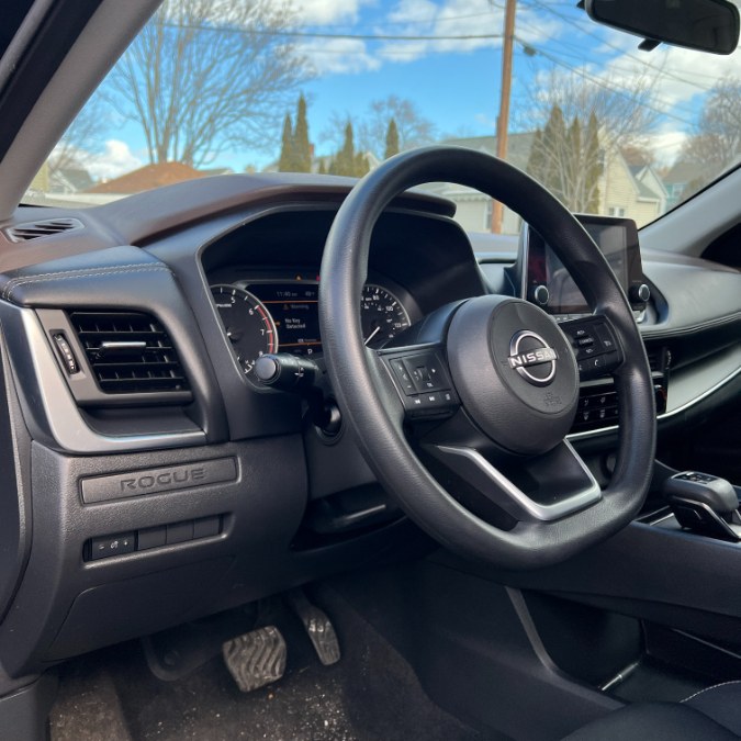 2023 Nissan Rogue AWD S *Ltd Avail* photo
