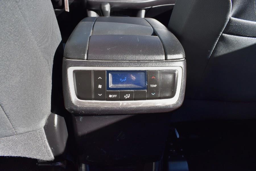 2019 Toyota Highlander LE V6 AWD (Natl) photo