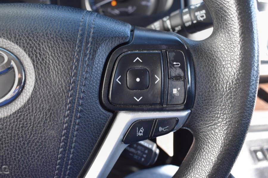 2019 Toyota Highlander LE V6 AWD (Natl) photo