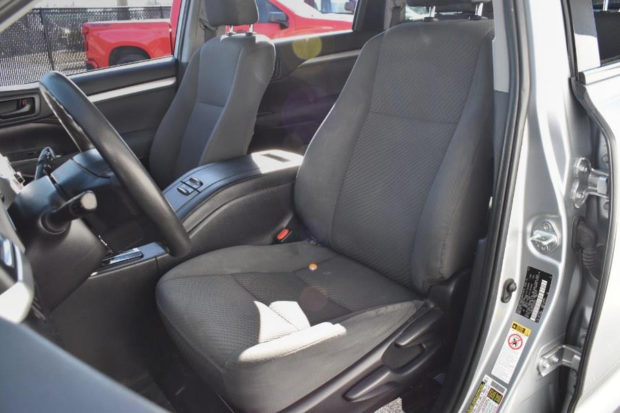 2019 Toyota Highlander LE V6 AWD (Natl) photo