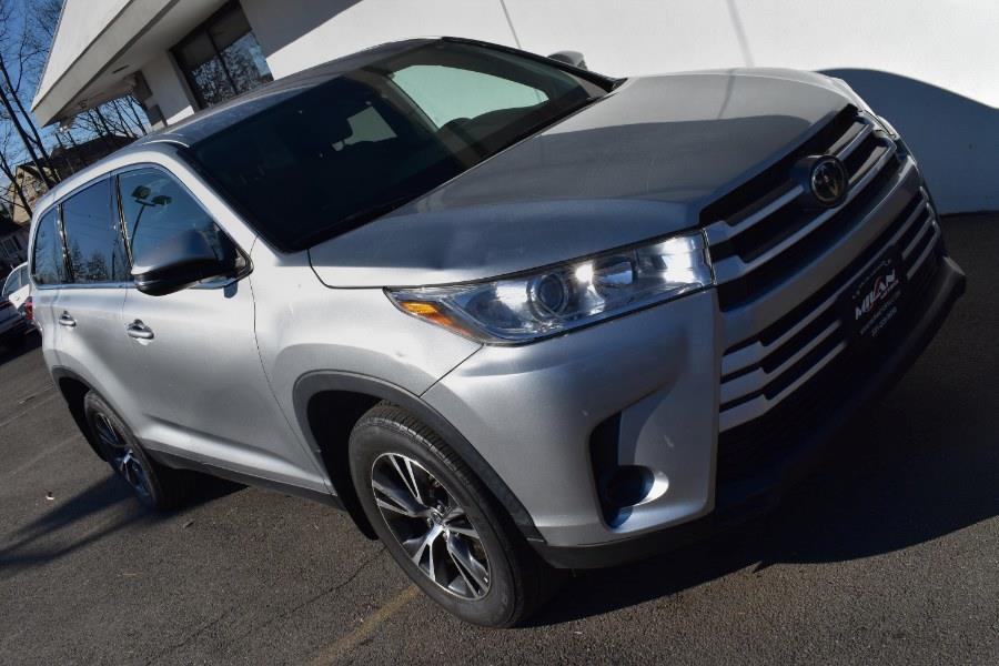2019 Toyota Highlander LE V6 AWD (Natl) photo