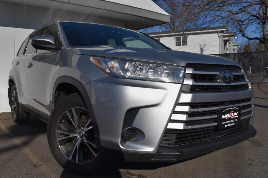 2019 Toyota Highlander LE V6 AWD (Natl) photo