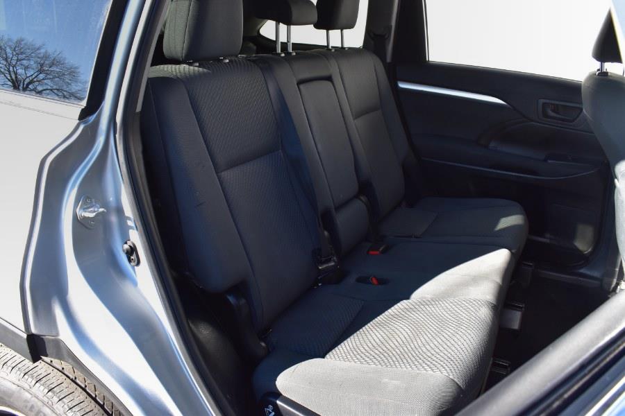2019 Toyota Highlander LE V6 AWD (Natl) photo