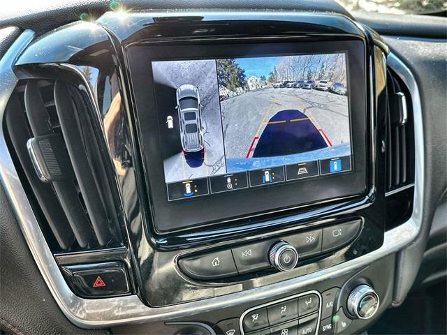 2023 Chevrolet Traverse RS photo