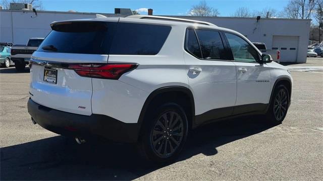 2023 Chevrolet Traverse RS photo
