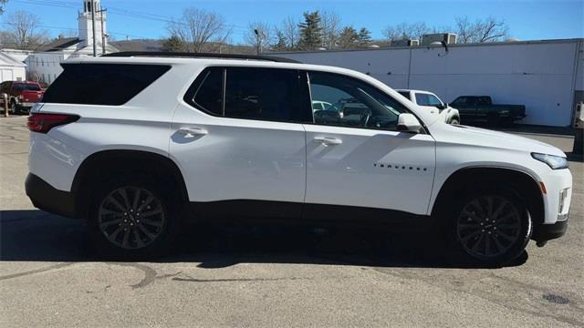 2023 Chevrolet Traverse RS photo