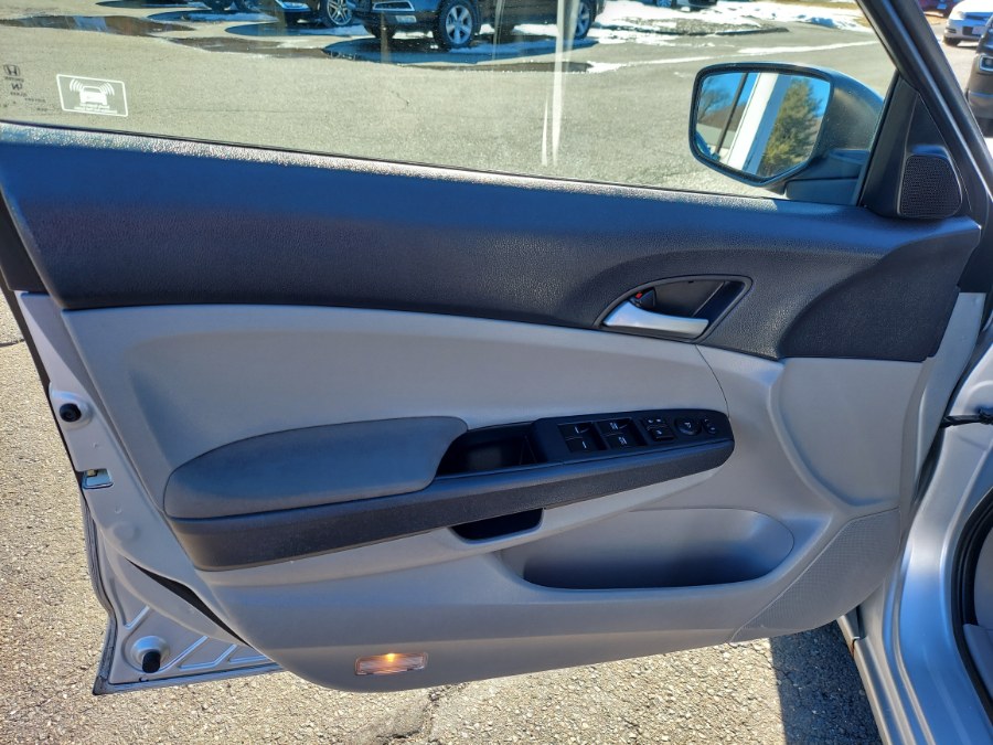 2010 Honda Accord LX-P photo