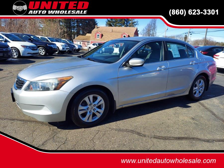 2010 Honda Accord LX-P photo