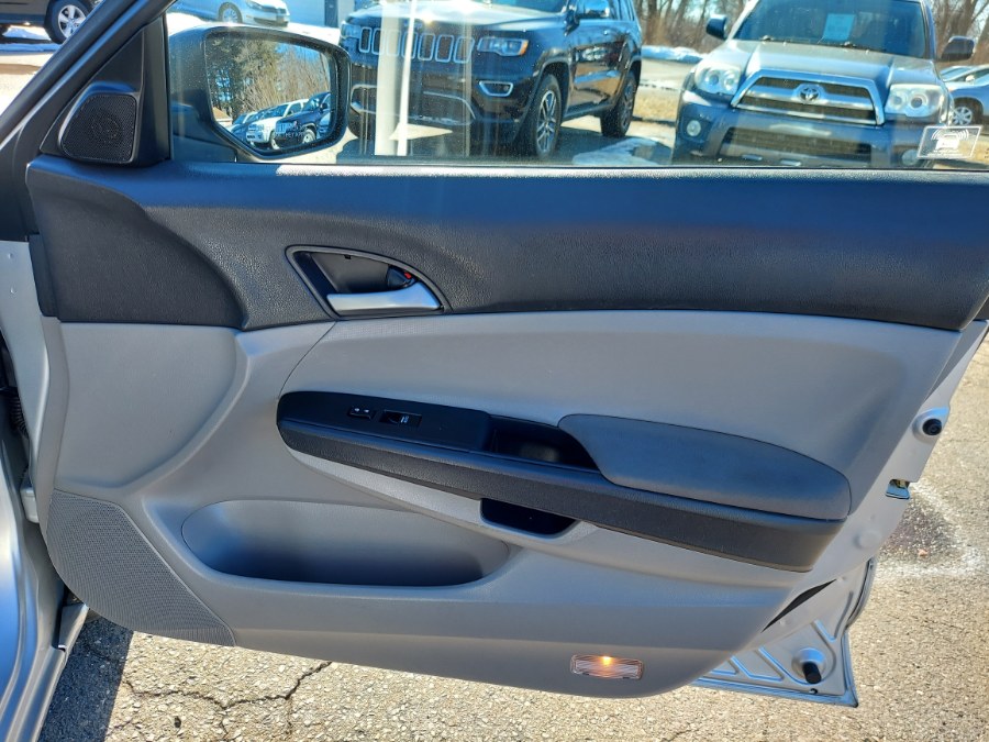 2010 Honda Accord LX-P photo