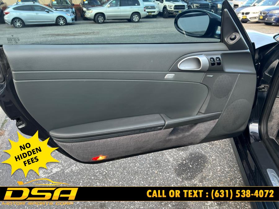 2006 Porsche Cayman S photo