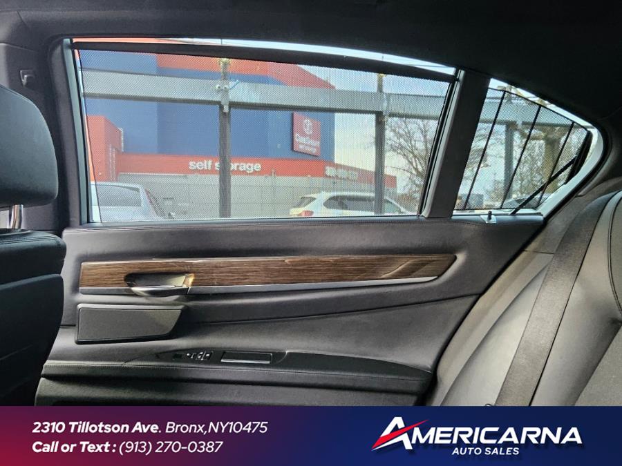 2016 BMW 7-Series 4dr Sdn 750i xDrive AWD photo