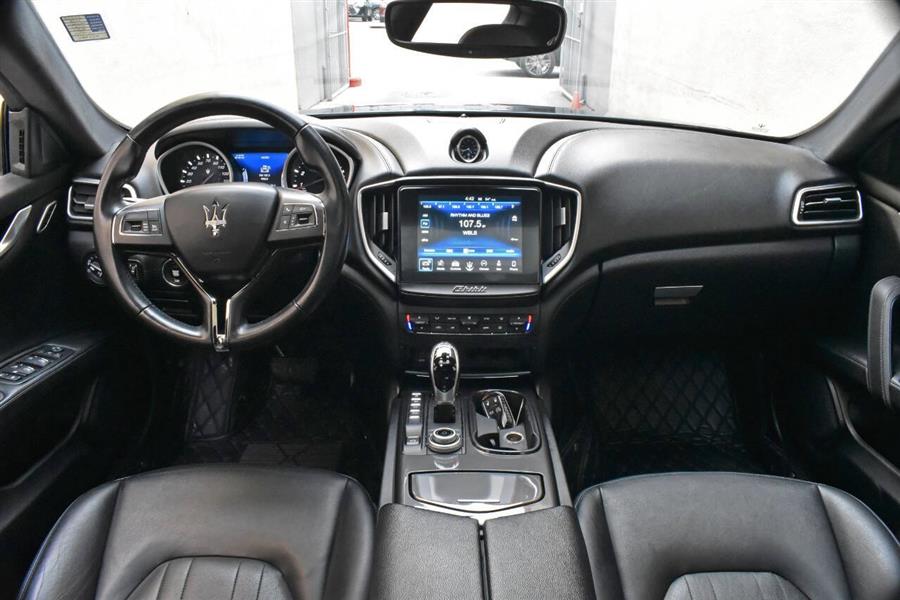 2018 Maserati Ghibli SQ4 AWD 4dr Sedan photo