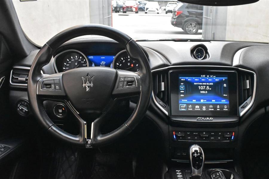 2018 Maserati Ghibli SQ4 AWD 4dr Sedan photo
