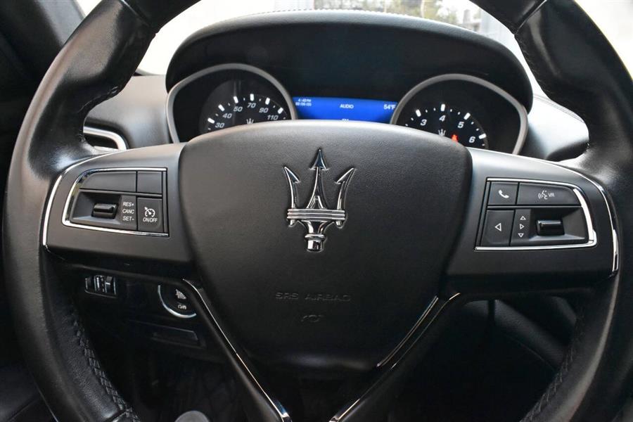 2018 Maserati Ghibli SQ4 AWD 4dr Sedan photo
