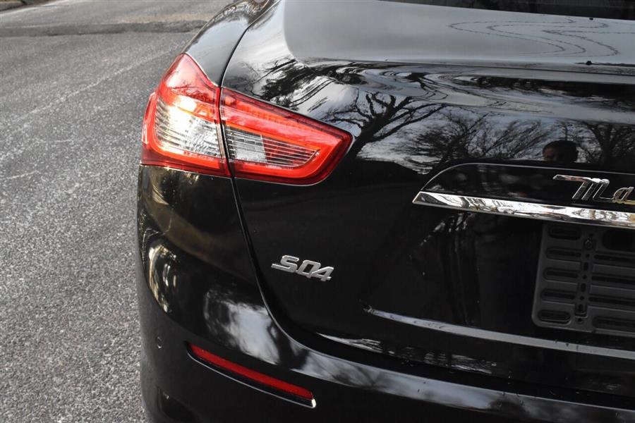 2018 Maserati Ghibli SQ4 AWD 4dr Sedan photo