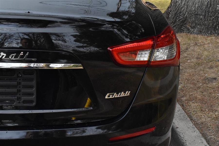 2018 Maserati Ghibli SQ4 AWD 4dr Sedan photo