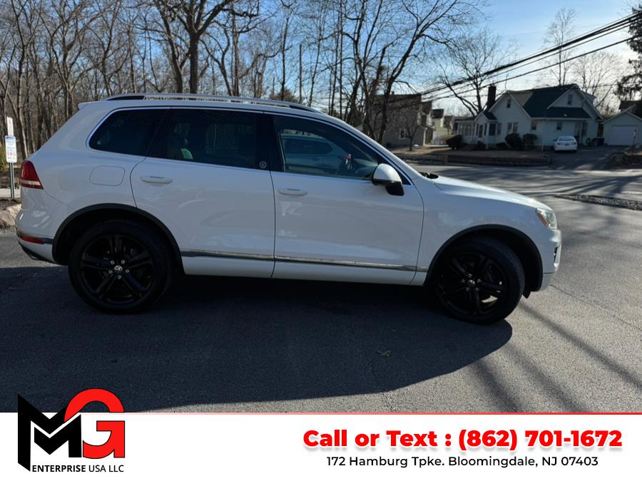 2017 Volkswagen Touareg V6 Wolfsburg Edition photo