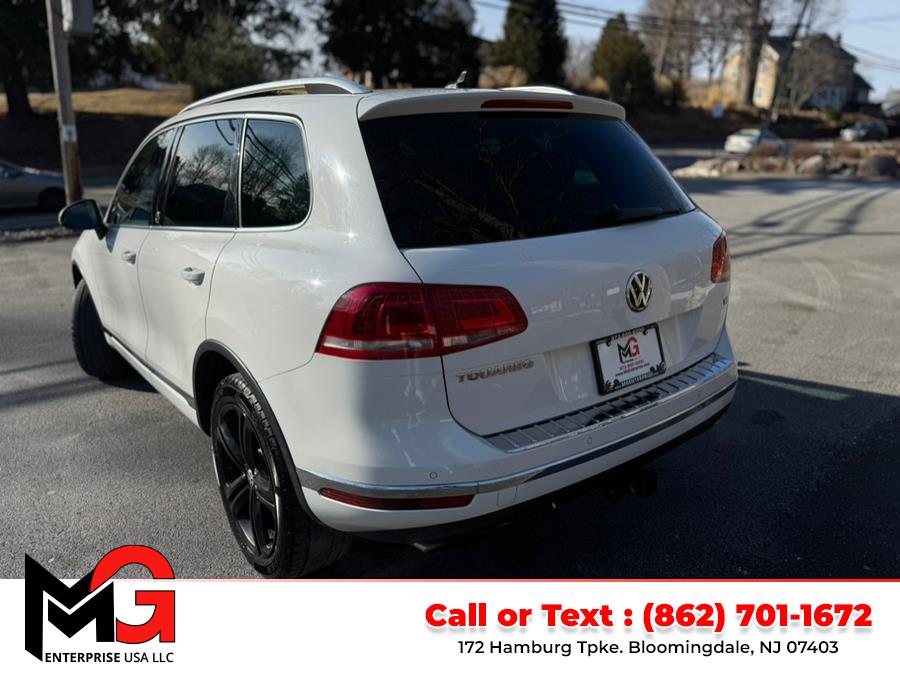 2017 Volkswagen Touareg V6 Wolfsburg Edition photo