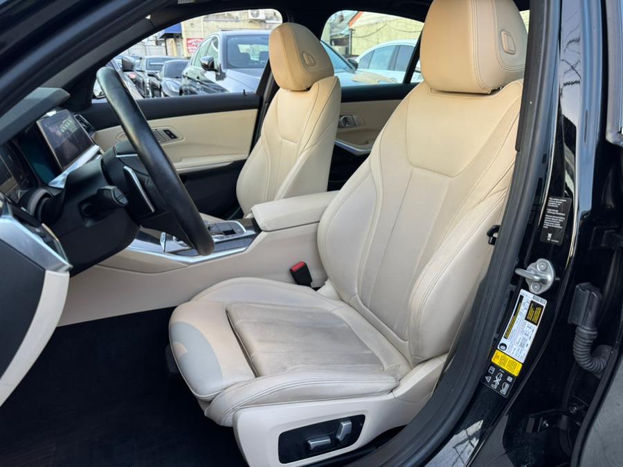 2022 BMW 3-Series 330i xDrive Sedan North Americ photo
