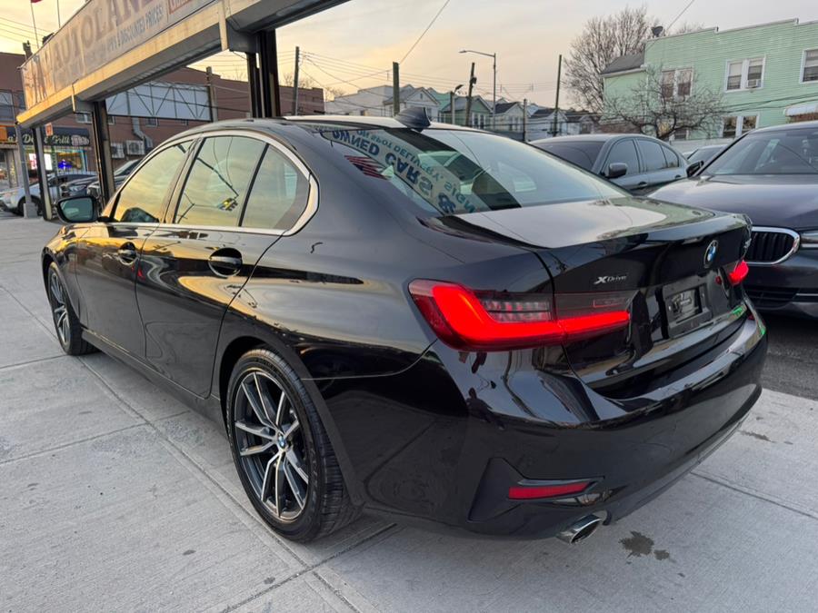 2022 BMW 3-Series 330i xDrive Sedan North Americ photo