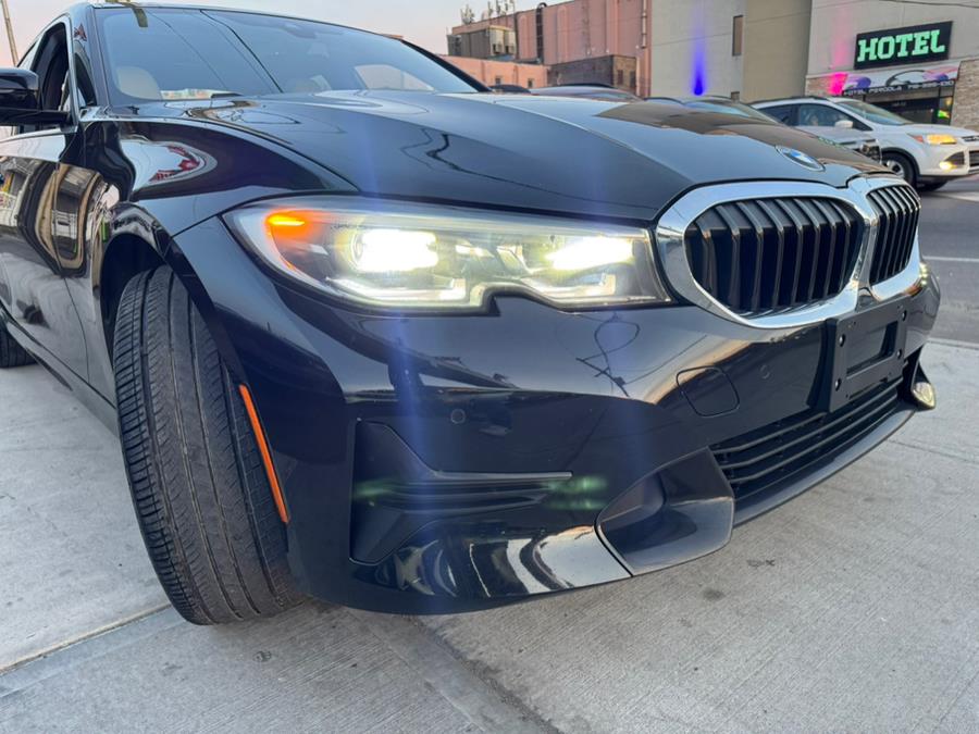 2022 BMW 3-Series 330i xDrive Sedan North Americ photo