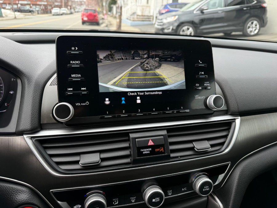 2020 Honda ACCORD SEDAN LX 1.5T CVT photo