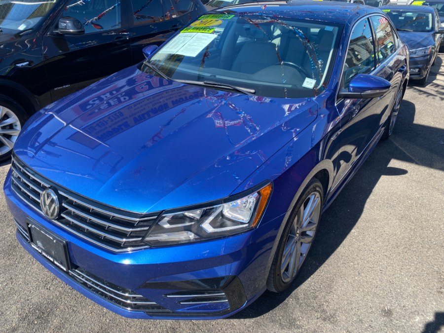 2017 Volkswagen Passat R-Line w/Comfort Pkg Auto photo