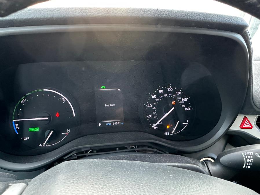 2021 Toyota Sienna XLE FWD 8-Passenger (Natl) photo