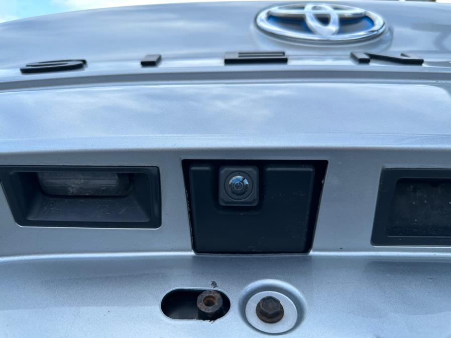2021 Toyota Sienna XLE FWD 8-Passenger (Natl) photo