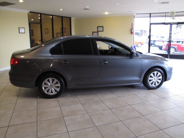 2013 Volkswagen Jetta photo